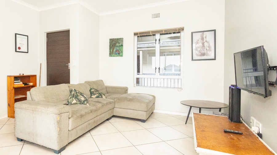 2 Bedroom Property for Sale in Buh Rein Estate Western Cape
